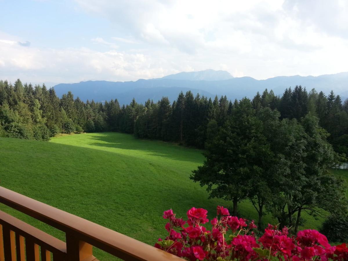 Pension Barzaunerhof Fresach Exteriör bild