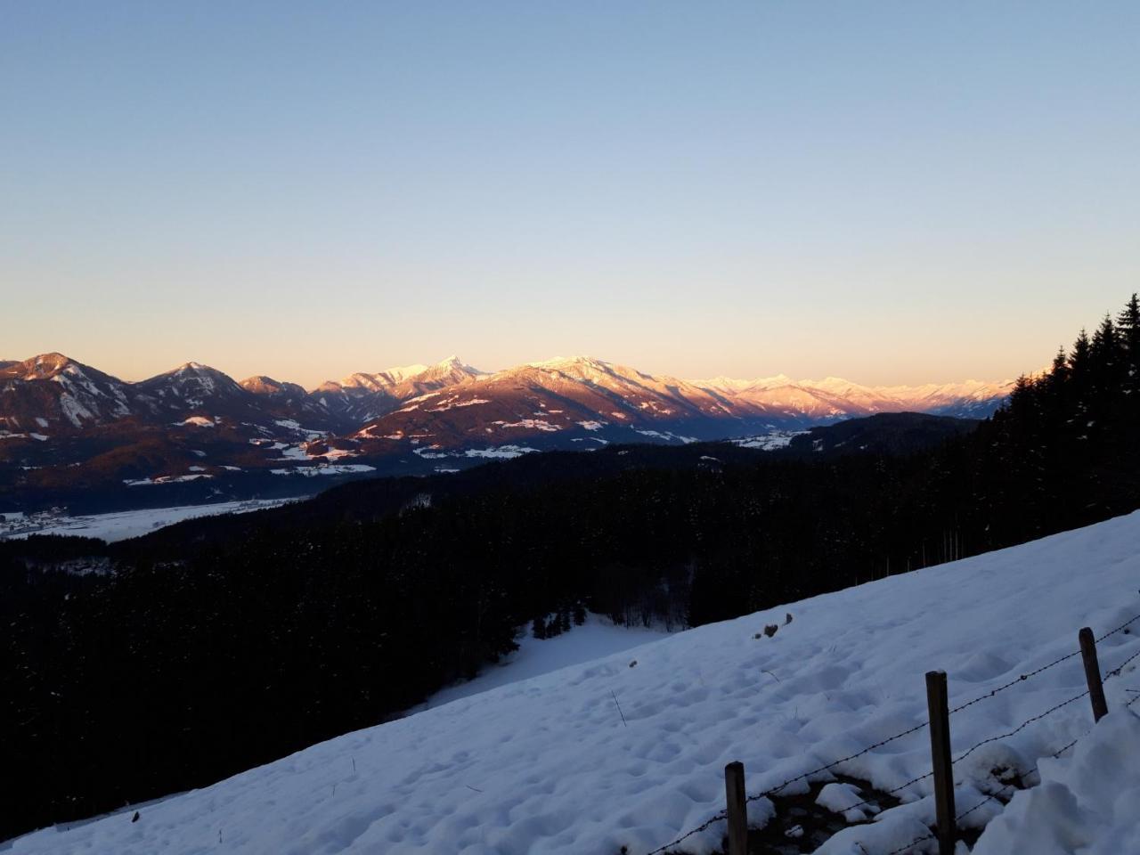 Pension Barzaunerhof Fresach Exteriör bild