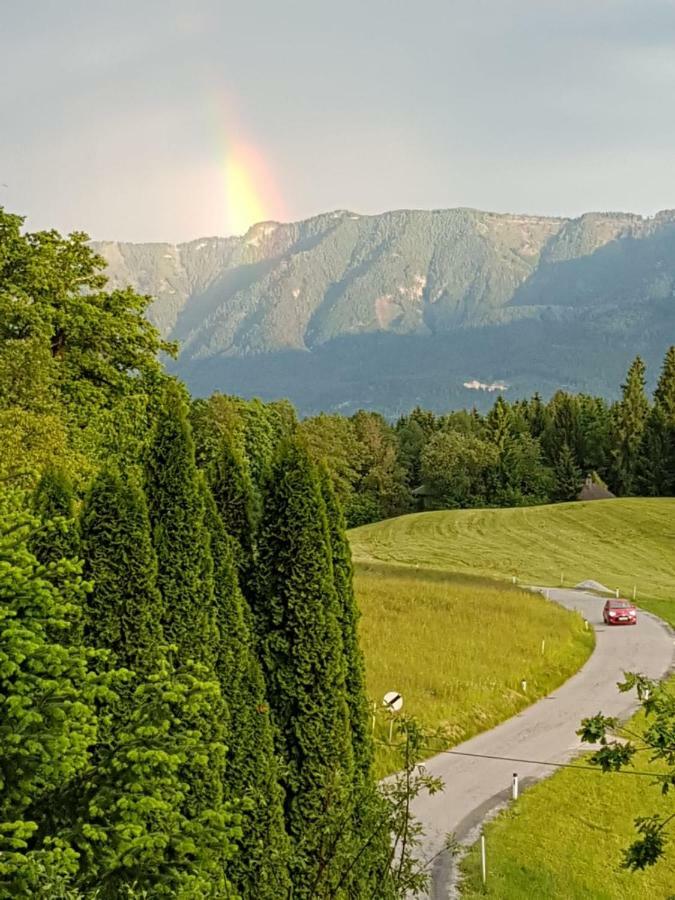 Pension Barzaunerhof Fresach Exteriör bild